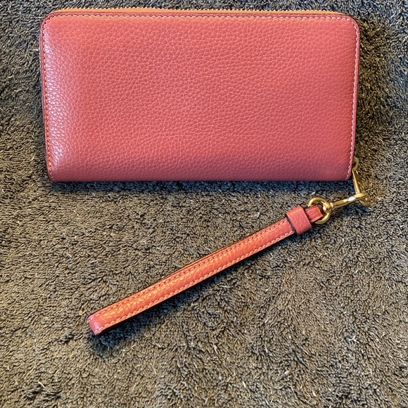 NWT Coach Long Zip Around Large Pebble Leather Wallet - Picture 3 of 14